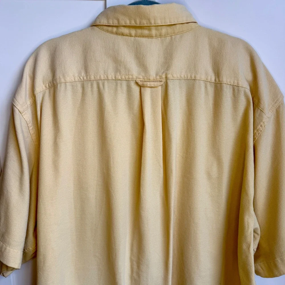 The North Face Shirt Men's XL Yellow Textured Button Up‎ Short Sleeve Hiking